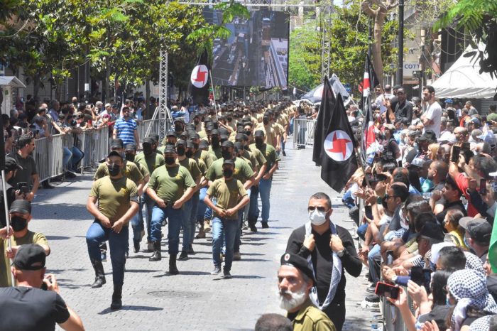 " طار راسك يا بشير، جايي دورك يا سمير" هكذا أحيا القوميون ذكرى التحرير!!