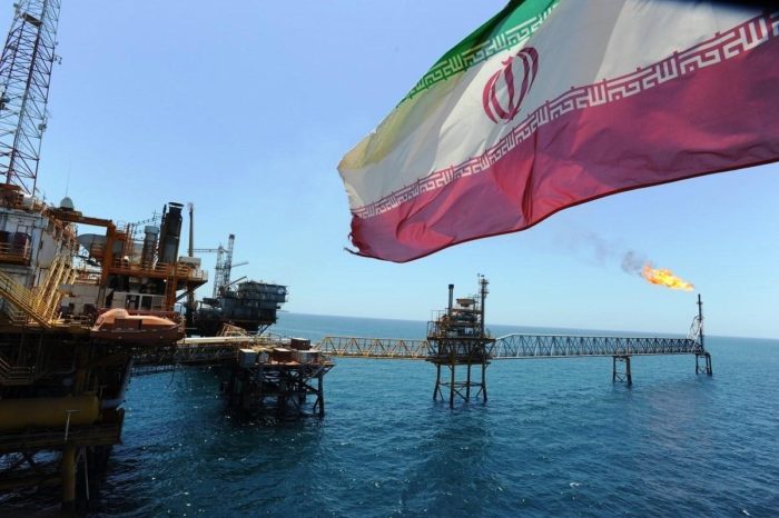 النفط الإيراني في السوق اللبنانية...وعيون أميركية وروسية تغض الطرف