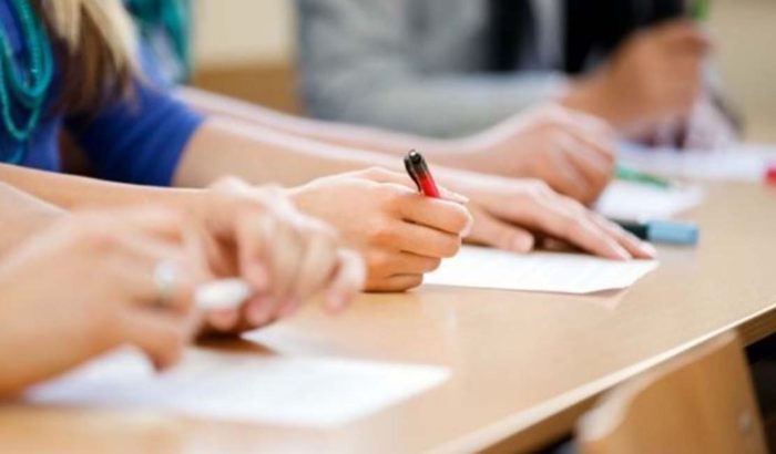 إنفصال عن الواقع... الإمتحانات في موعدها