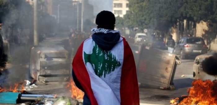 الإنهيار يطيح بالجميع