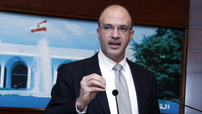 حمد حسن: الوزارة ستوزع اليوم ما لديها من مستلزمات الحروق لجرحى عكار