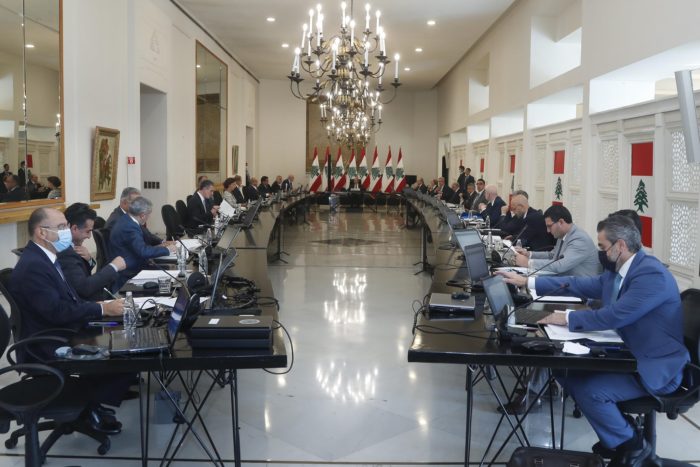 ب الصباحية: الحكومة الى جلسات الثقة درّ.. وهذا ما جرى أمس في الجلسة