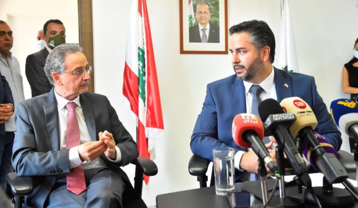 التصريحات المعيبة ومسرحية راوول ...