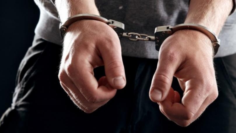 عالم الجريمة – ب- الامن والقضاء – القاء القبض على شخص للاشتباه في قيامه باستيراد معدات تستخدم في تصنيع الطائرات بدون طيار
