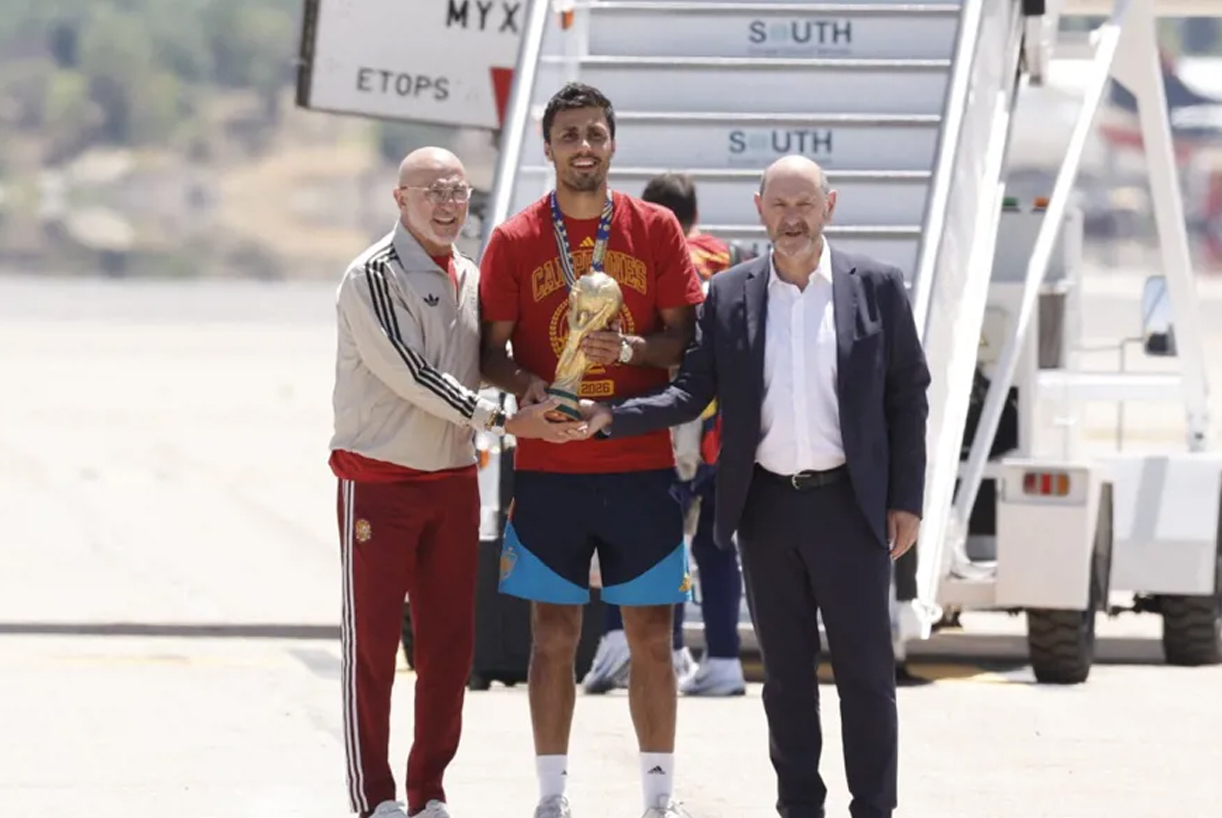 اخبار الرياضة – بي سبورتس – أبطال العالم يعودون إلى مدريد.. ويستعدون للاحتفالات