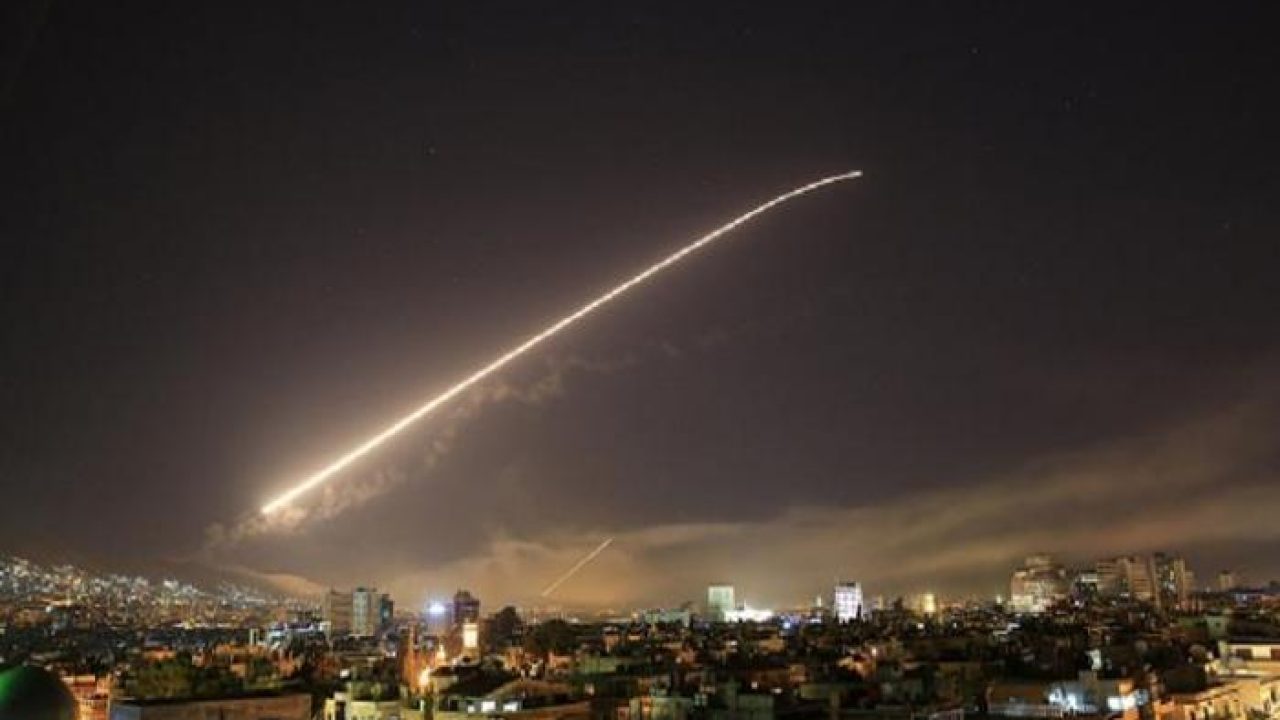 120-023000-at-least-9-killed-israeli-northern-syria_700x400 هذا ما يقوله نائب مستقيل ل" lebtalks" عن الغارات الليلية