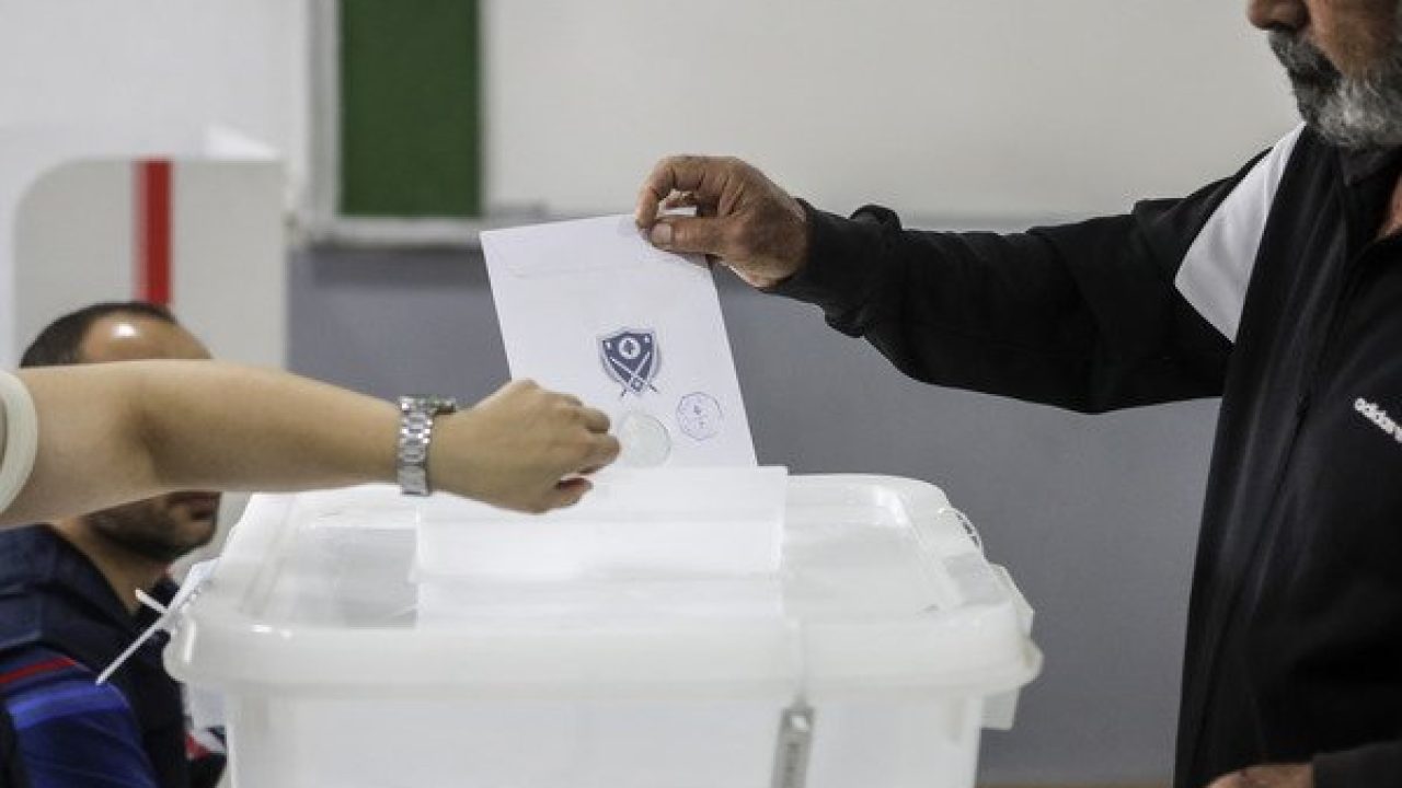 12567-Lebanon-ballot-box-600_384 (1) بعد تفاقم الخلاف مع رئيس الحزب... قرار جريء للنائب السابق