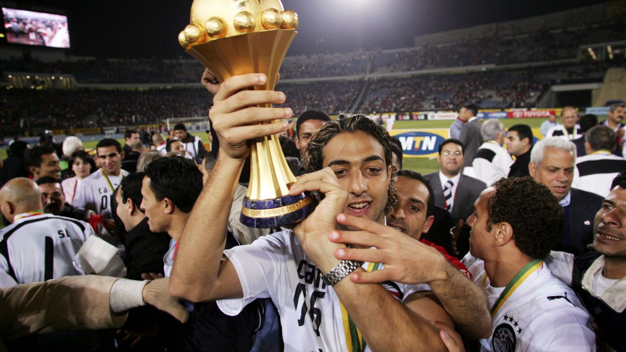 Football - Egypt v Ivory Coast - 2006 African Cup of Nations Final - Cairo International Stadium - Egypt - 10/2/06 
Mido - Egypt celebrates after his team won the African Cup of Nations with trophy 
Mandatory Credit: Action Images / Alex Morton