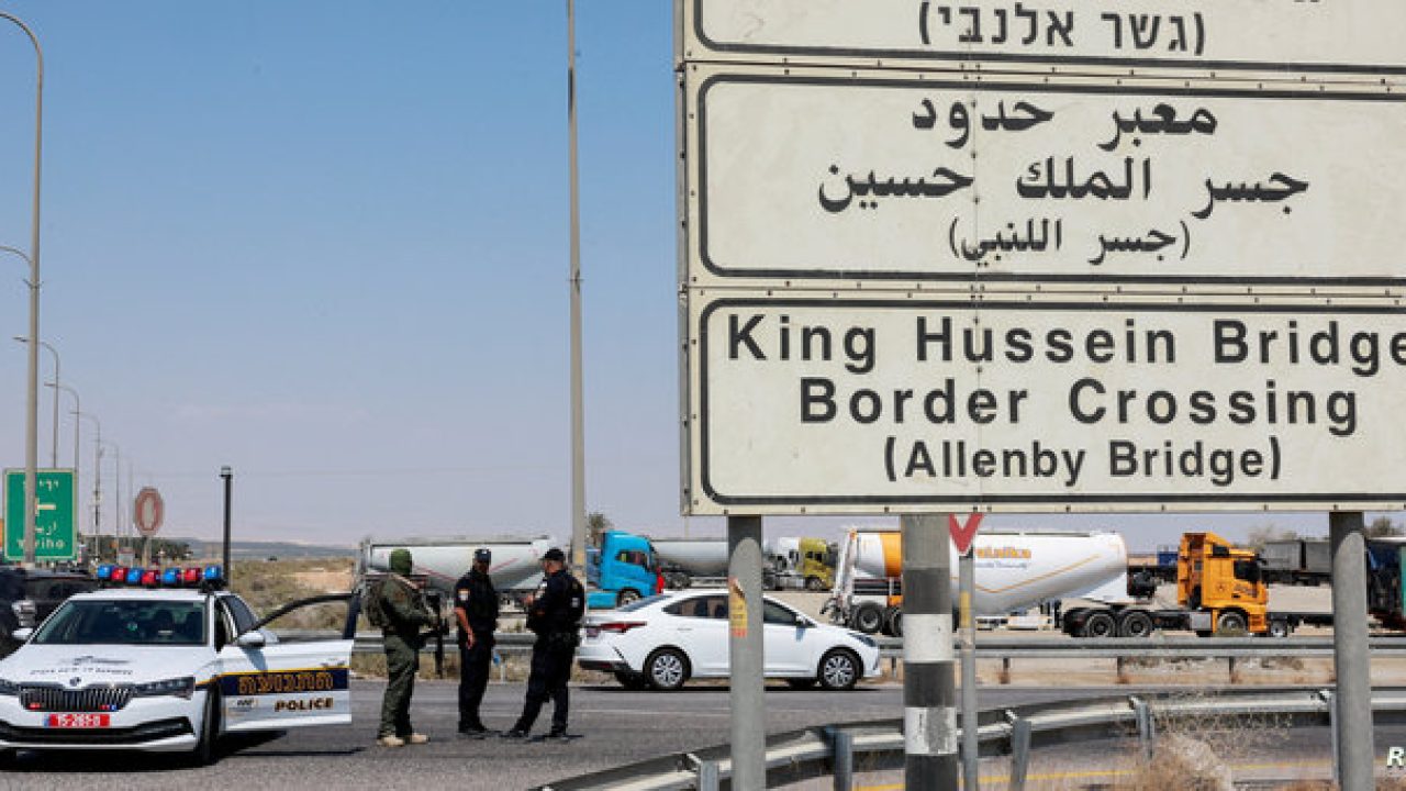 Israeli police patrol the area near Allenby Bridge Crossing between the West Bank and Jordan following a shooting incident at the crossing in the Israeli-occupied West Bank, September 8, 2024. REUTERS/Ammar Awad     TPX IMAGES OF THE DAY