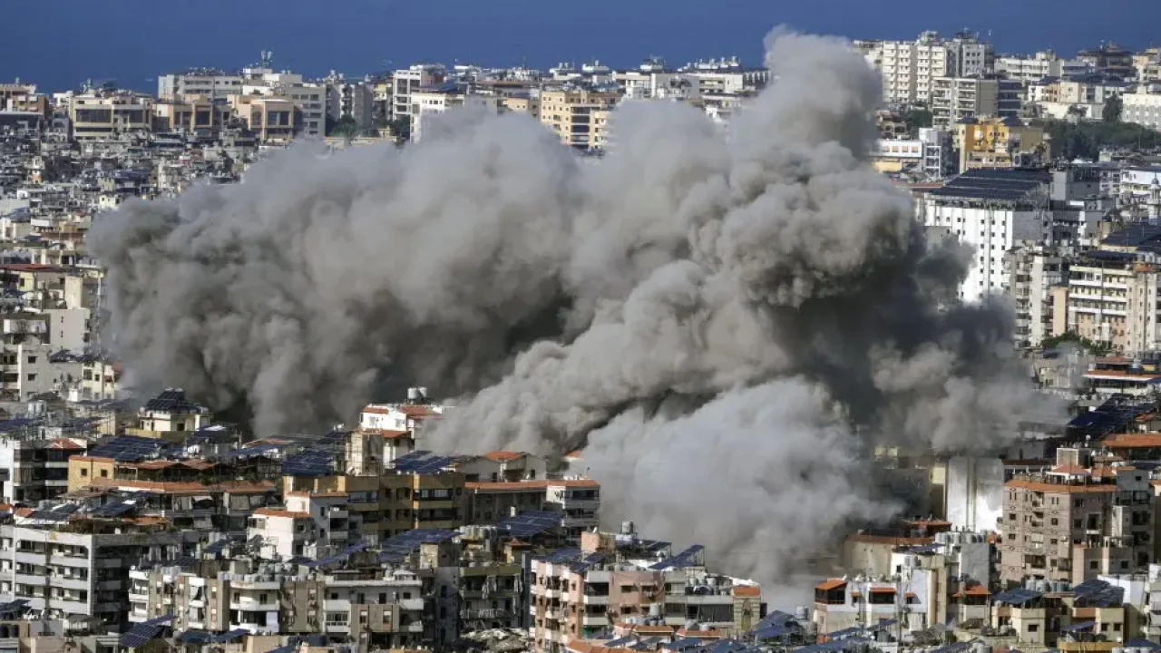202411mena_lebanon_suburb_airstrikes