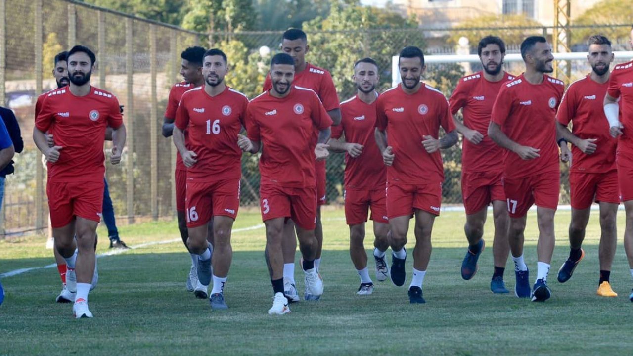 254590527_1168199153704733_2389677003848633839_n صفقوا لمنتخبنا الوطني... لا للحقائب المملوئة بالدولارات