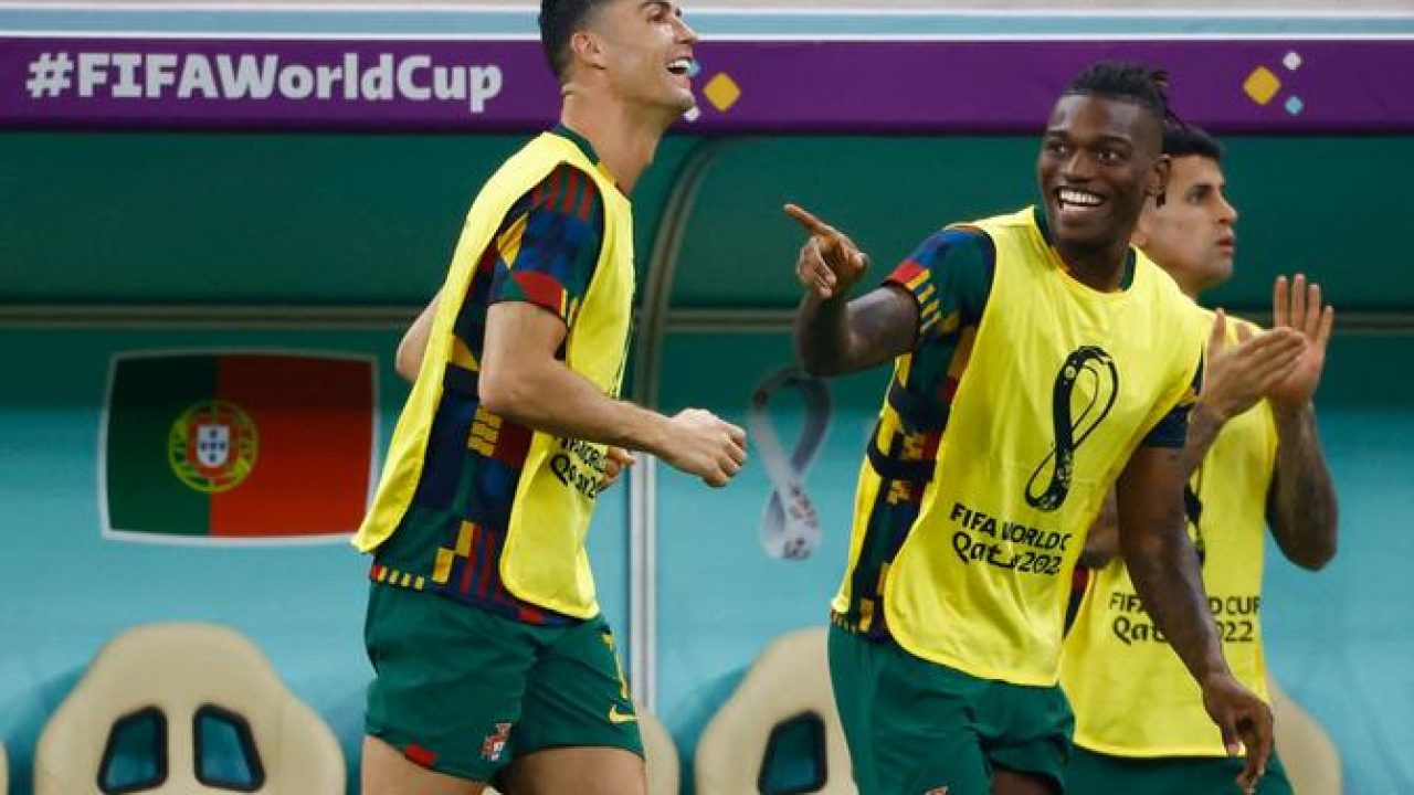 4540532-2022-12-06T214041Z_2061965628_UP1EIC61O7RDT_RTRMADP_3_SOCCER-WORLDCUP-POR-SWI-REPORT