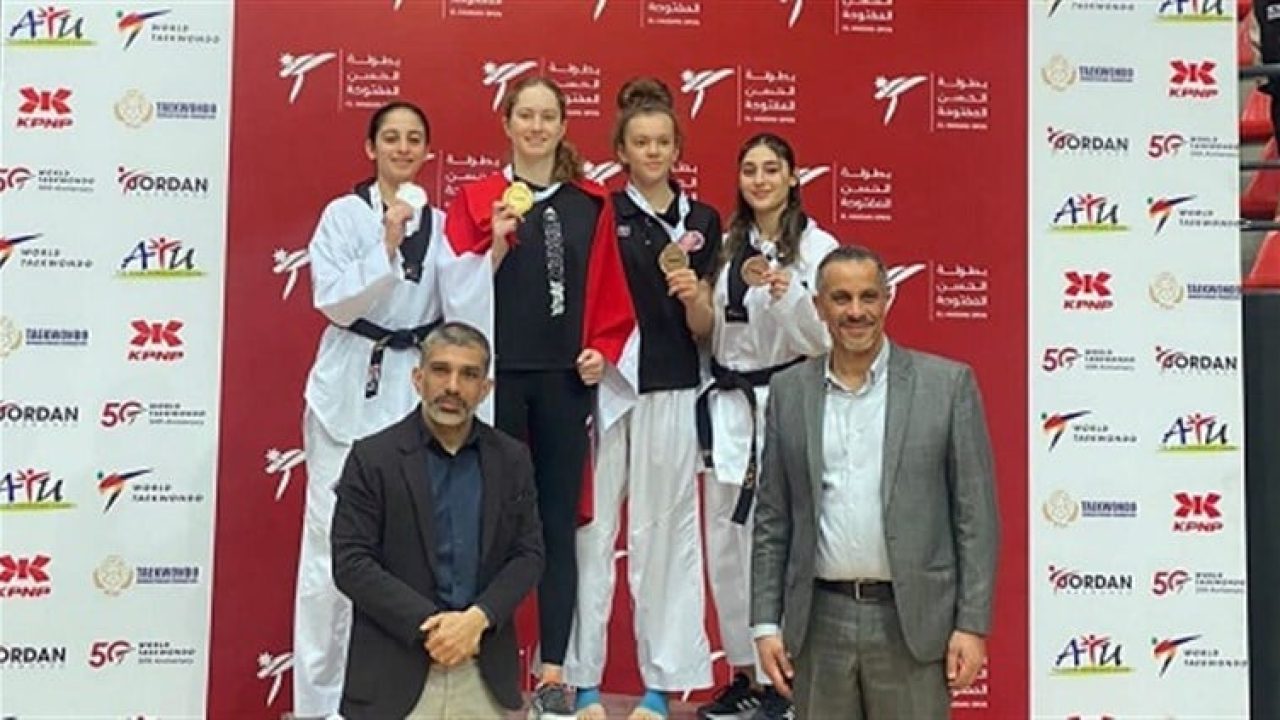49-laeticia230228123508034_ 49-laeticia230228123508034_