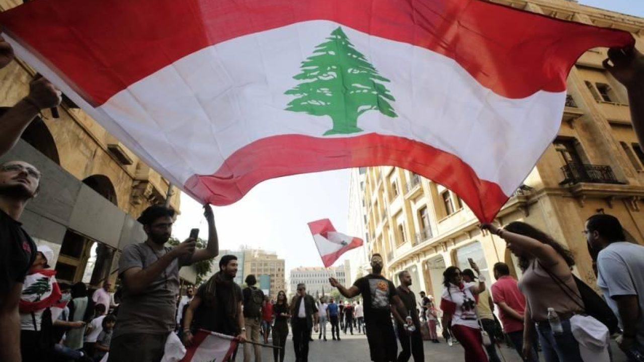6153898_1572854722 قرار مريب