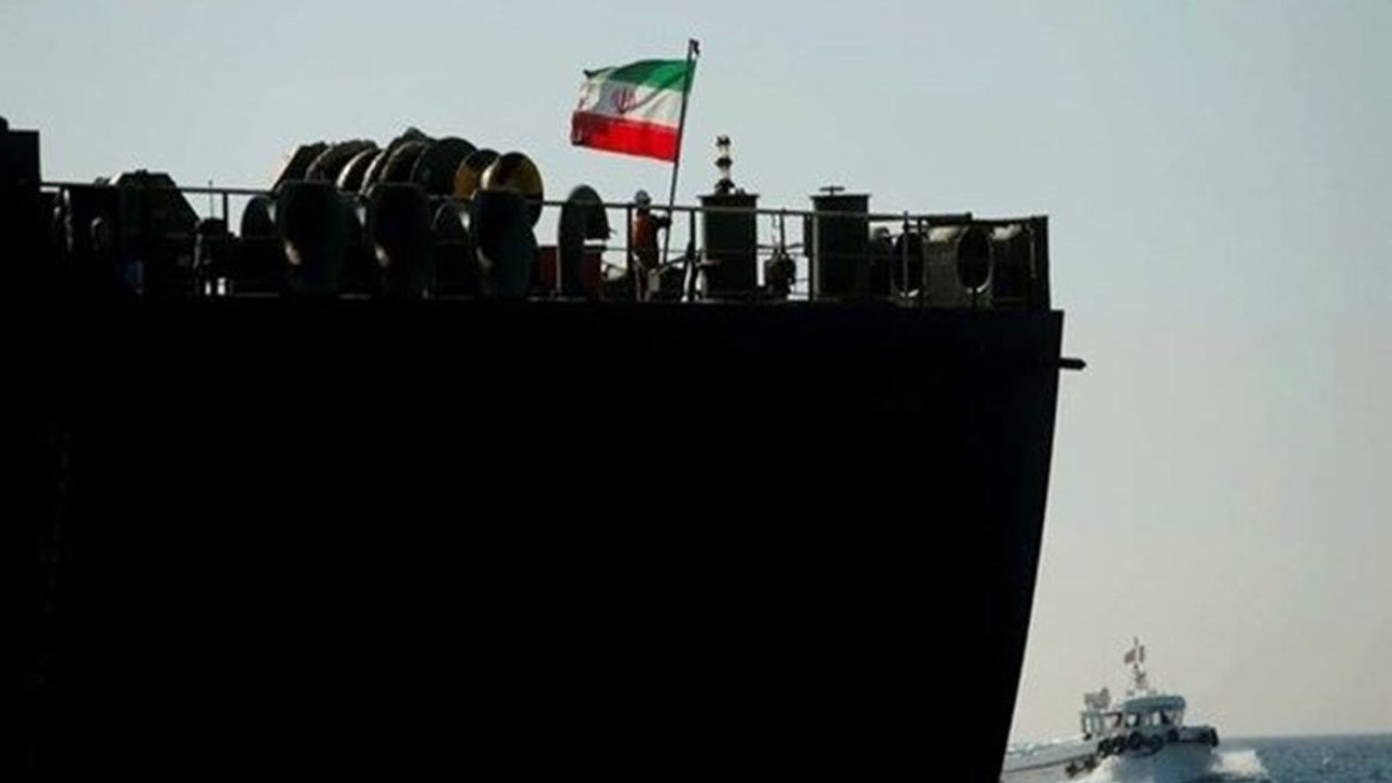 62498Image1-1180x677_d كل باخرة إيرانية تكفي ل٥ أيام فقط