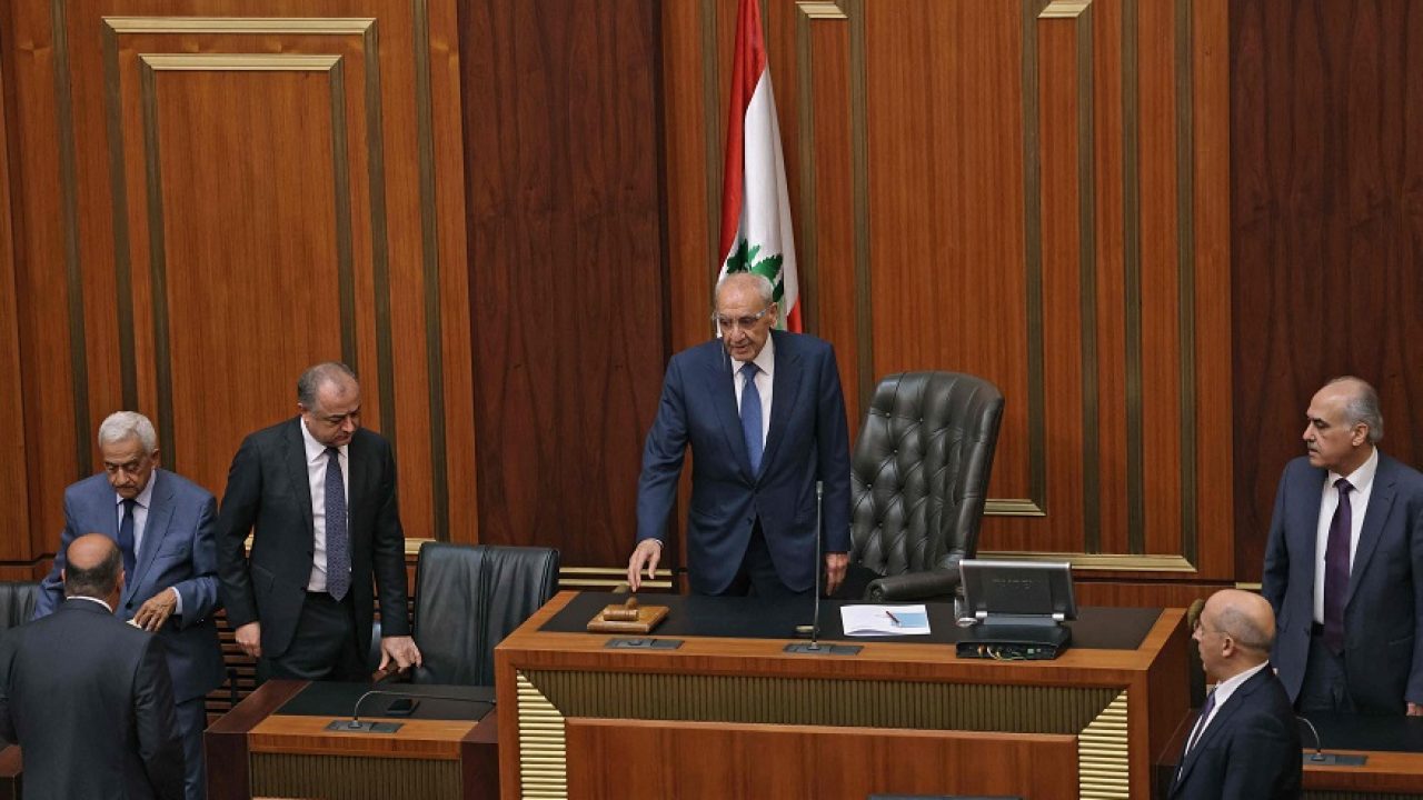 LEBANON-POLITICS-VOTE Lebanese Parliament Speaker Nabih Berri (C) opens the 4th session to elect a new President in Beirut on October 24, 2022. - Lebanon failed for a fourth time to elect a successor to President Michel Aoun before his term ends next week, with lawmakers divided over a candidate opposed by Hezbollah. Parliament speaker Nabih Berri called for another vote on October 27 as the crisis-hit country, already governed by a caretaker cabinet, hurtles towards a imminent power vacuum. (Photo by JOSEPH EID / AFP)