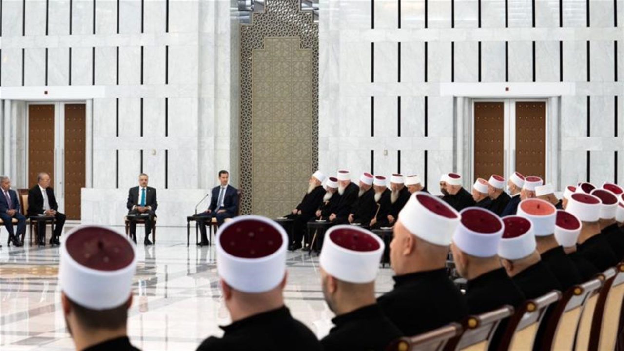 لقاء الوفد الدرزي بالأسد... رسالة مدوية لجنبلاط