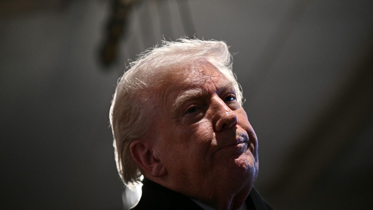 US President Donald Trump speaks during a stop at the Machine Shed restaurant in Urbandale, Iowa, on January 27, 2026. (Photo by Brendan SMIALOWSKI / AFP)