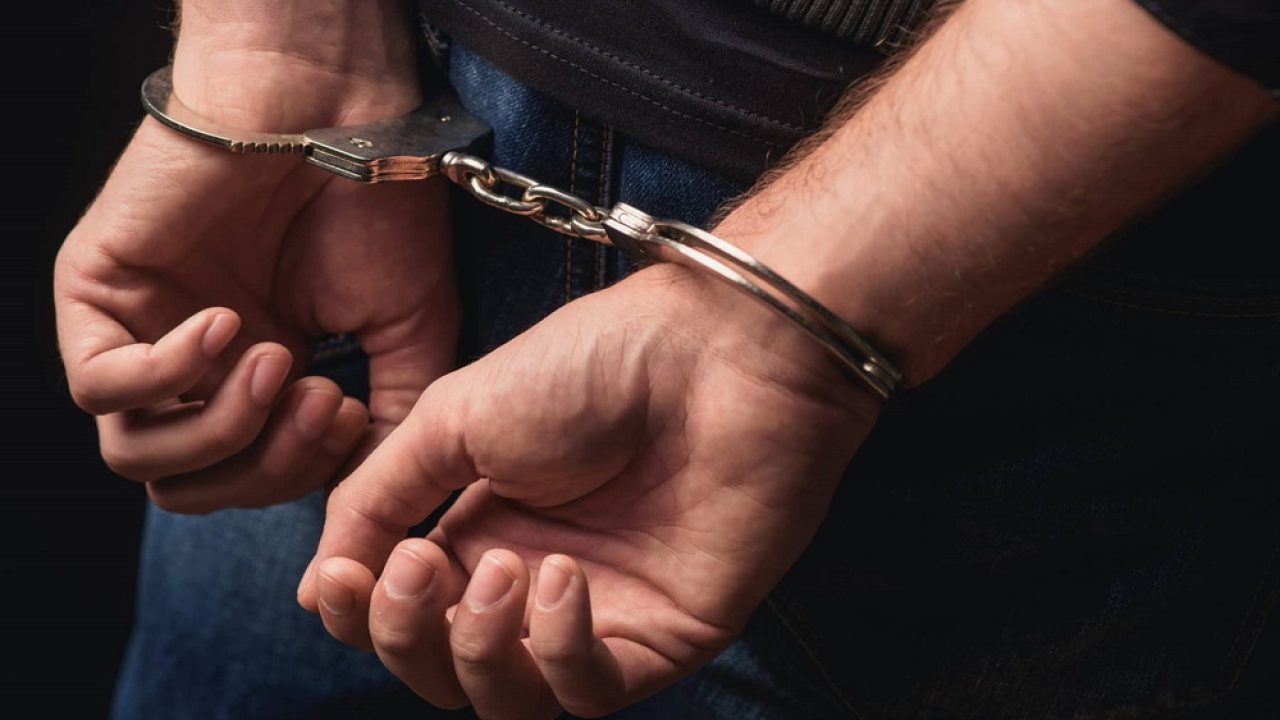 Arrest-2 (1)