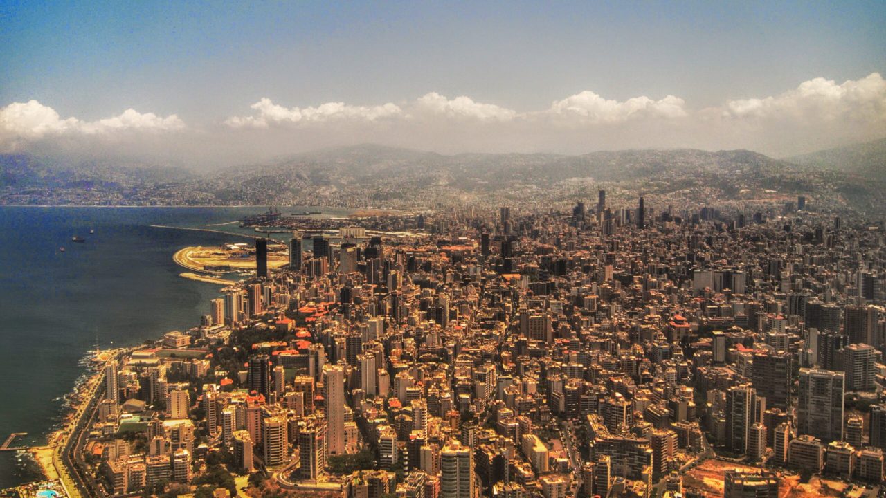 Beirut_close_to_plane_descent