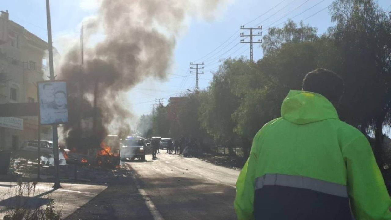 Bent jbeil car strike fire