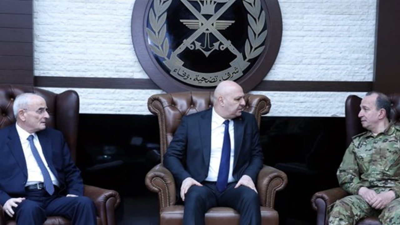 Doc-P-1494381-639087358327959019