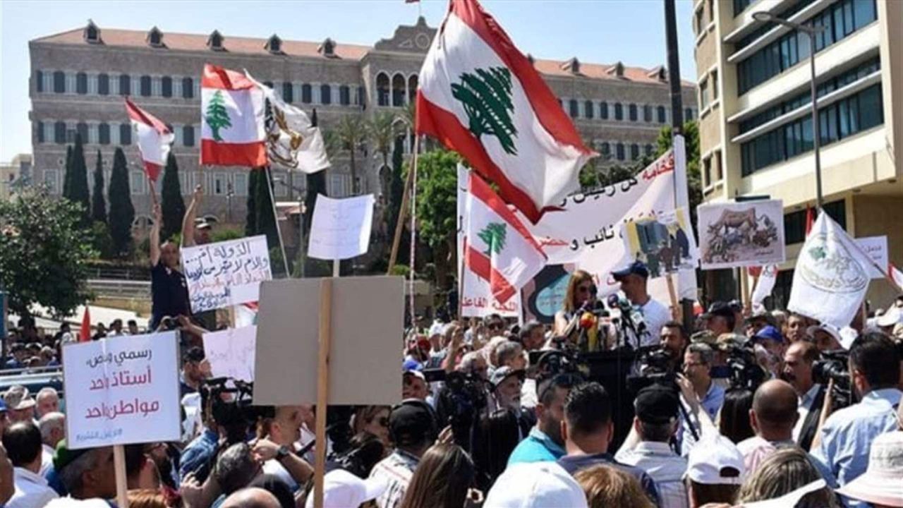 العسكريين المتقاعدي
