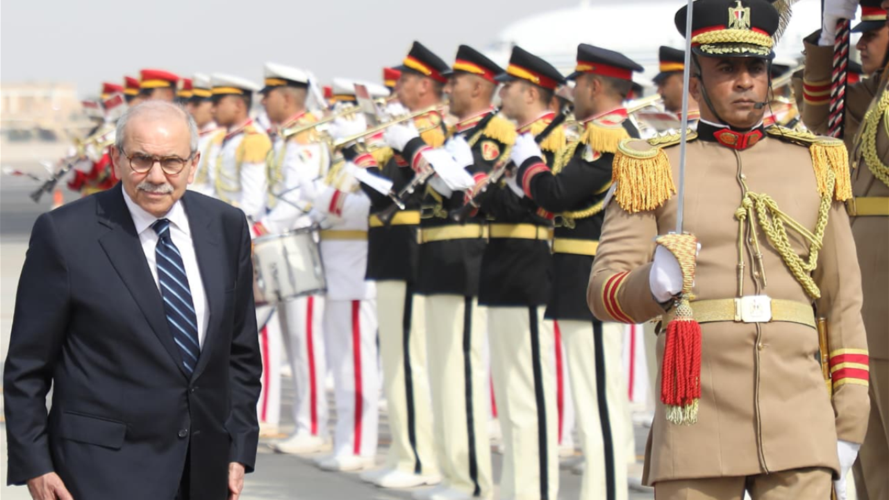 ExtImage-6685812-1415916800