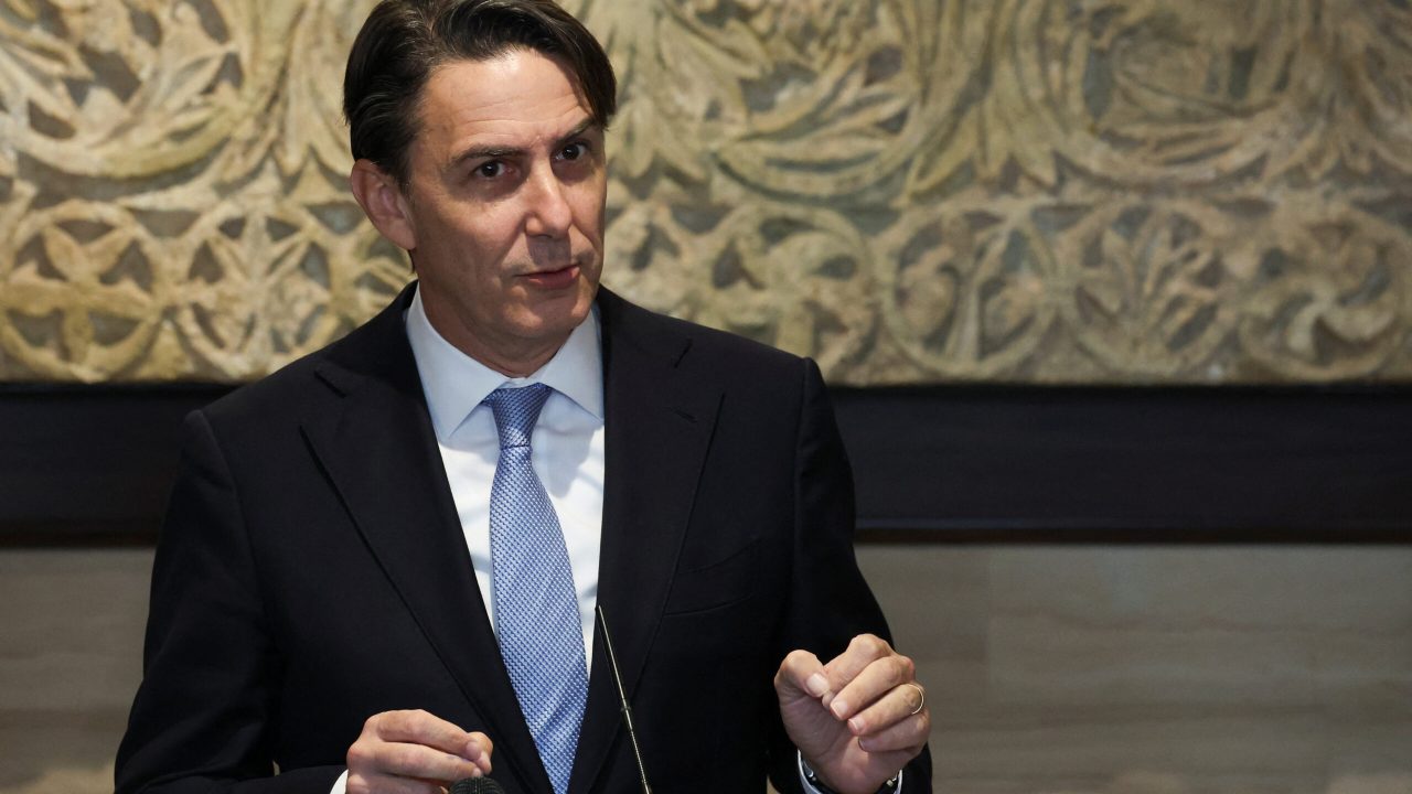 U.S. special envoy Amos Hochstein speaks during a press conference in Beirut, Lebanon October 21, 2024. REUTERS/Mohamed Azakir