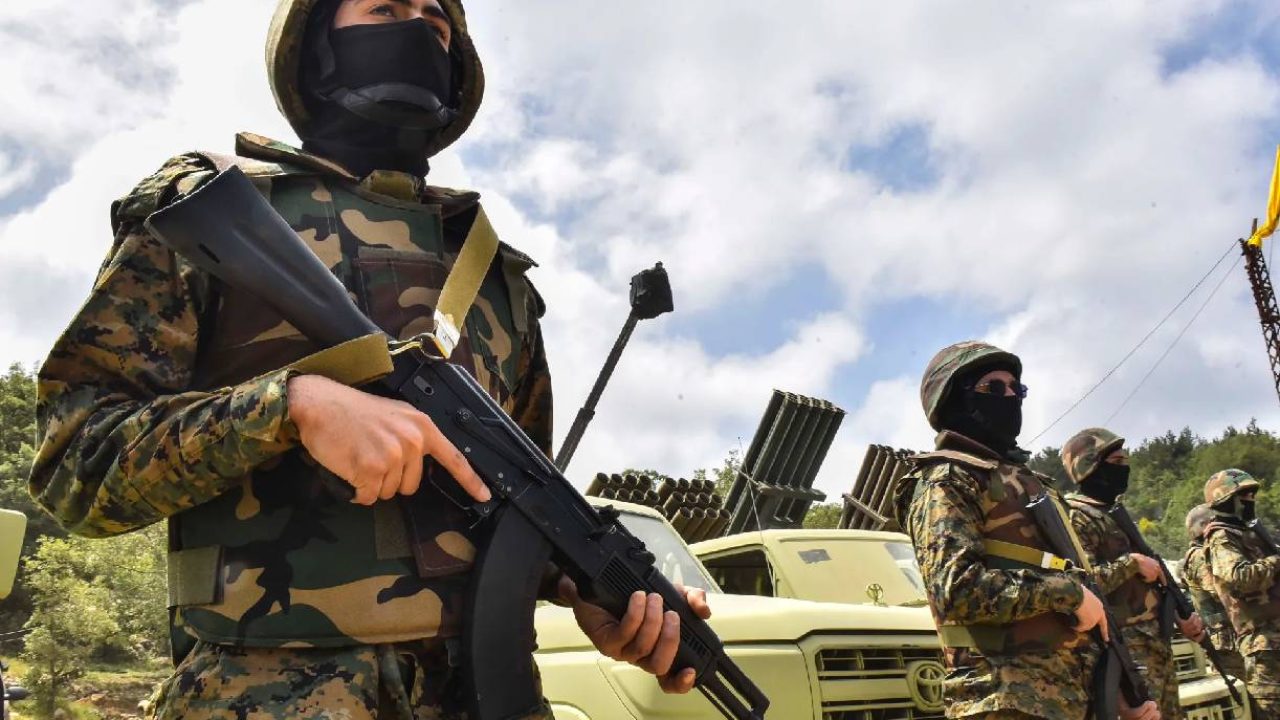 Hezb soldiers with trucks