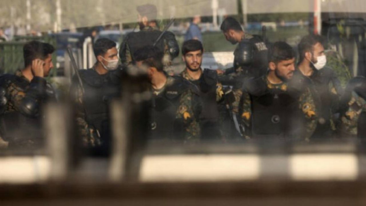 Iranian police