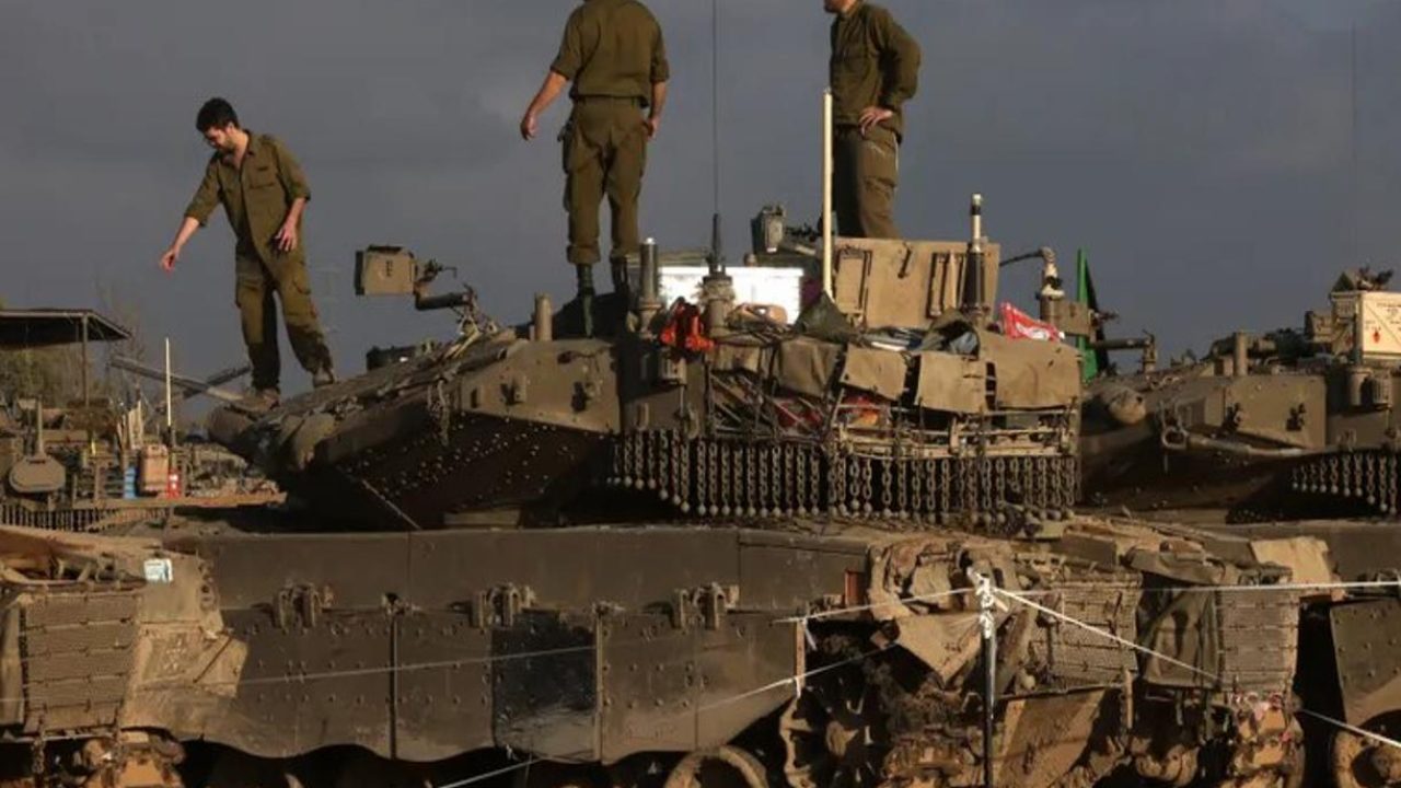 Israel army tanks