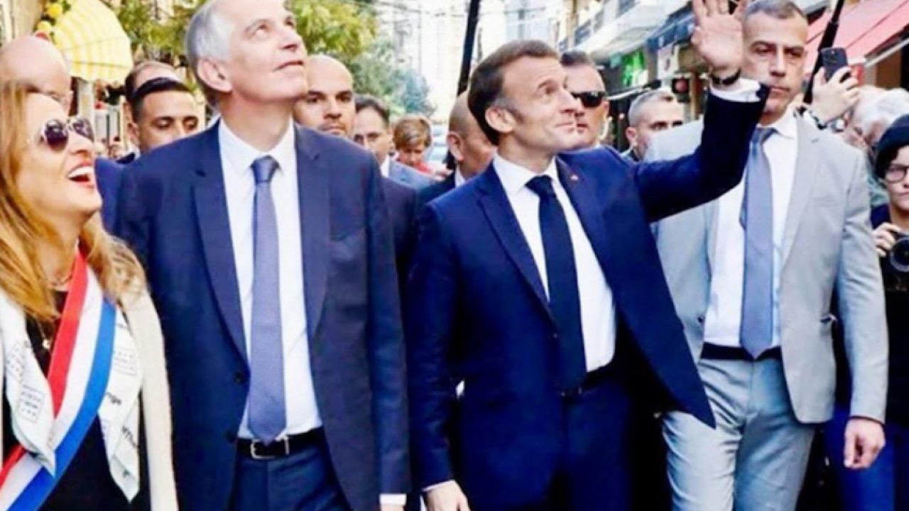 MACRON MACRON