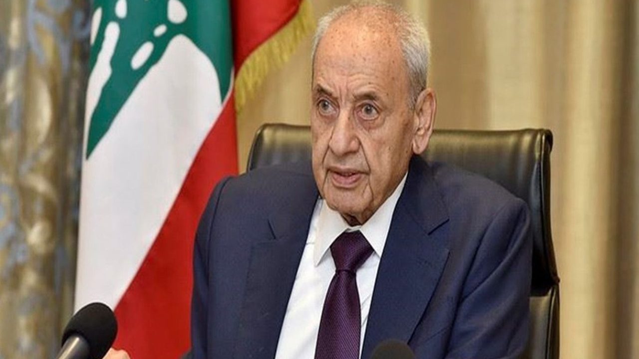Nabih berri micro talking