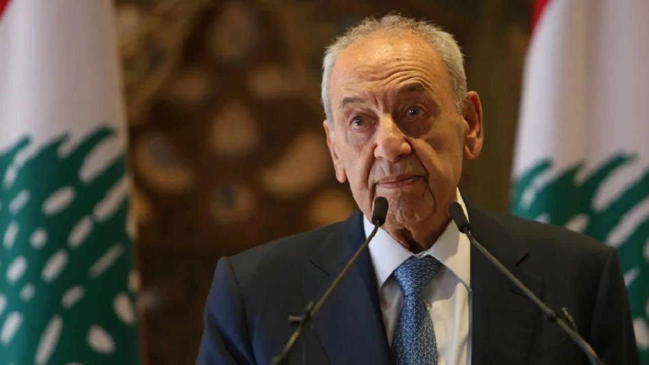 Nabih berri with lebanese flags