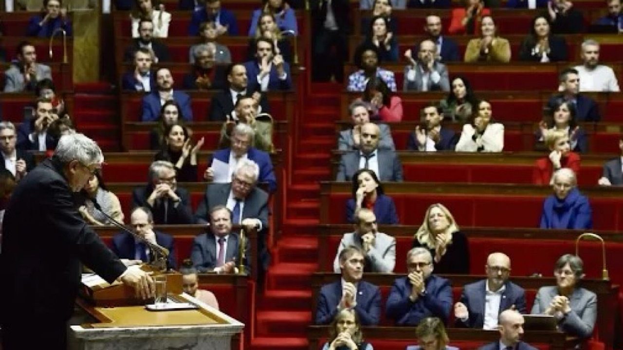 PARLEMENT FRANCE