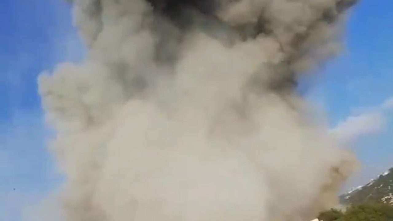 Smoke Israel South LEbanon