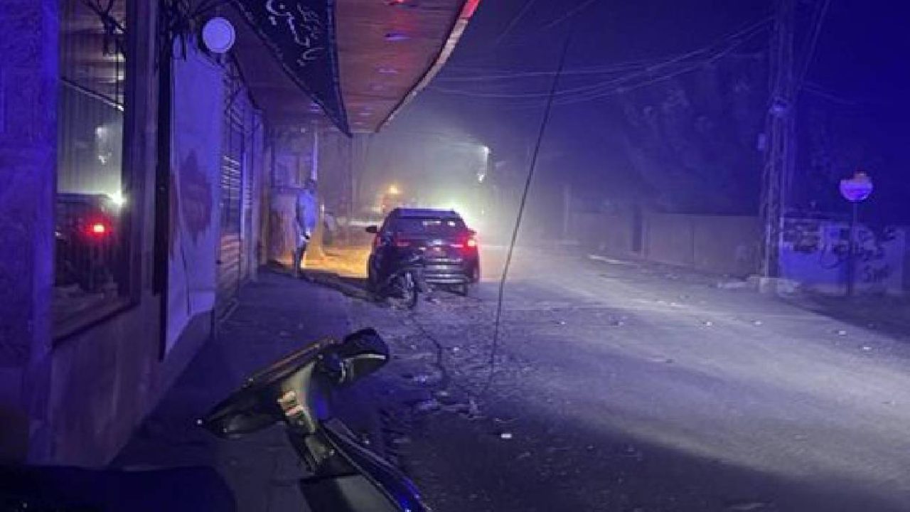 Tyre strike at night car damaged