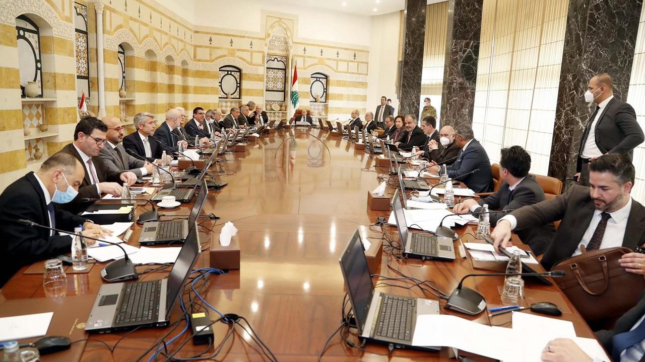 ب الصباحية: التعيينات تشعل مجلس الوزراء.. فهل نعود الى التعطيل؟