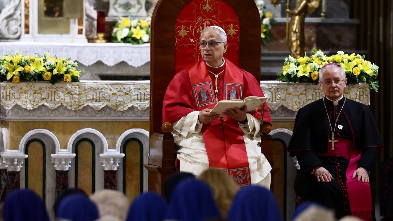 POPE Image 2025-11-28 at 09.01.30_f3f4775e