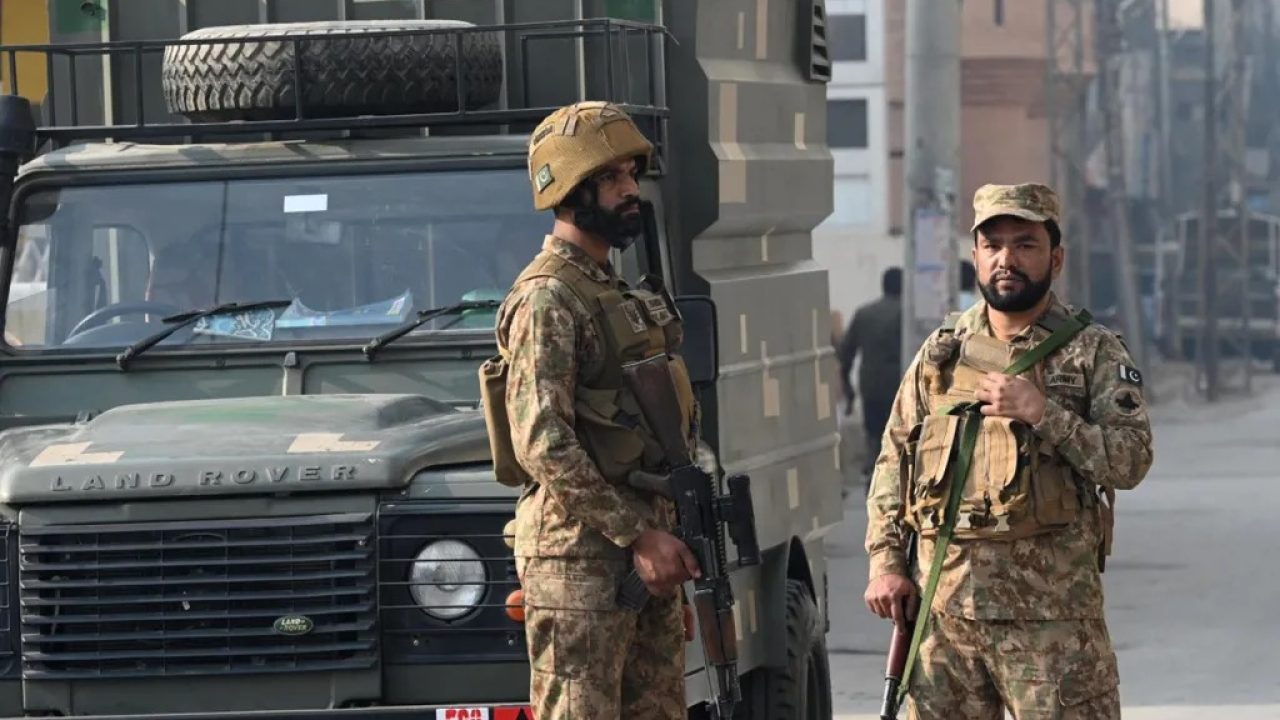 WhatsApp Image 2025-12-03 at 15.58.10_aa2ccf2a