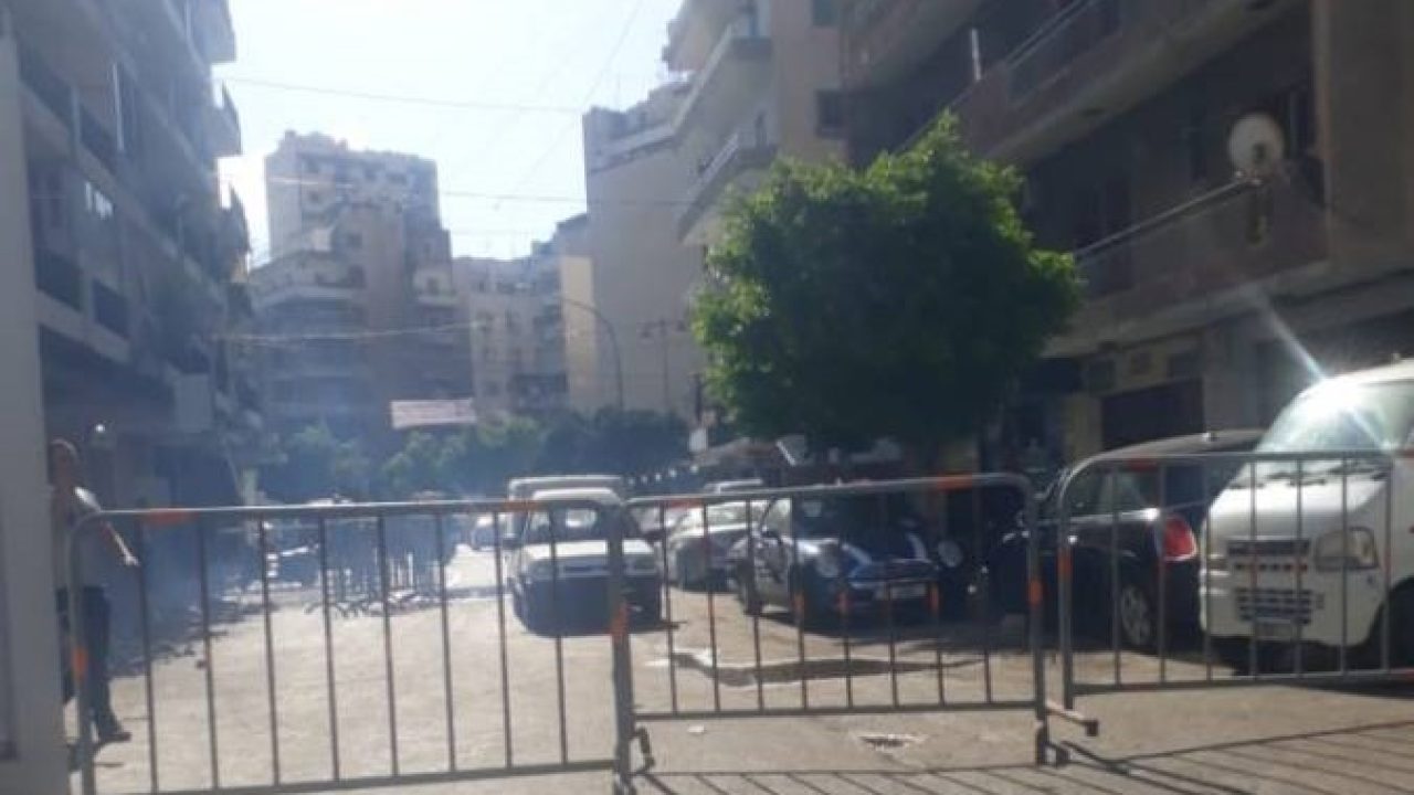 إقفال الشوارع المؤدية الى منزل وزير الداخلية بسام المولوي،
