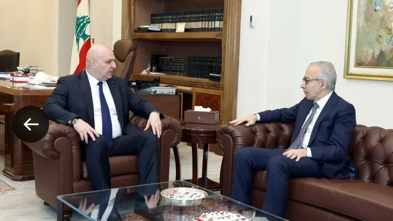 a8abd6de-7be2-47b5-9693-fbbc018fa716