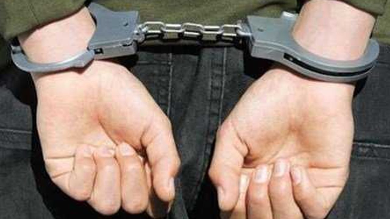 arrestation3-qqnip0vmlqkt3i63d1d84ralv8bhqbmnv3yfaosops