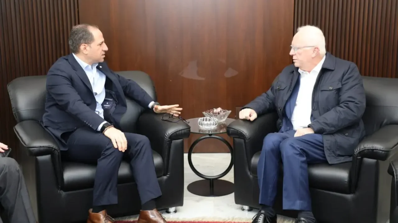 b16f3378-e1c0-4e1b-8176-1d929c1e6162