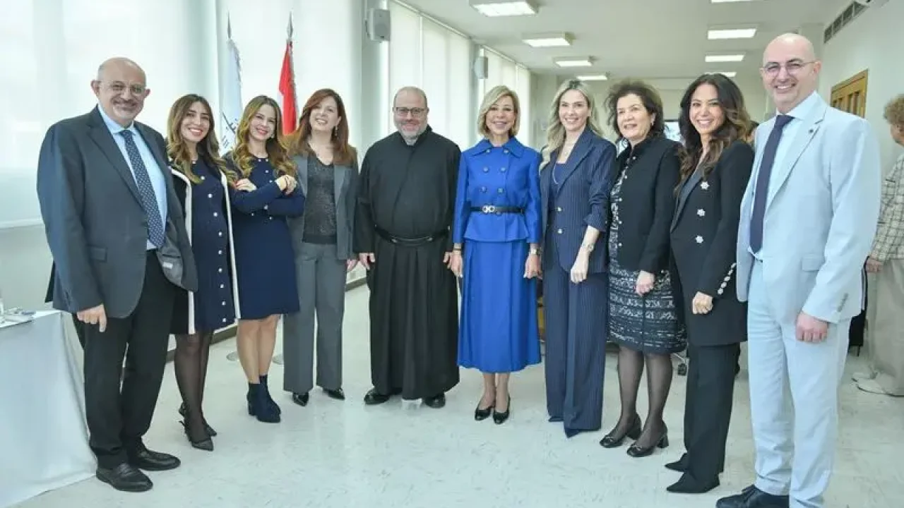 b9302748-e8f0-41d3-a128-b5ce616bd94a