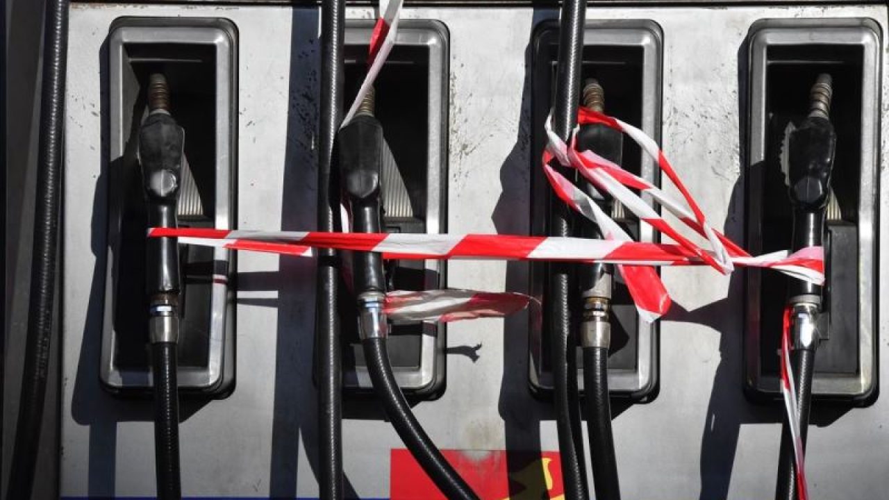 benzine-closed_2 (1) benzine-closed_2 (1)
