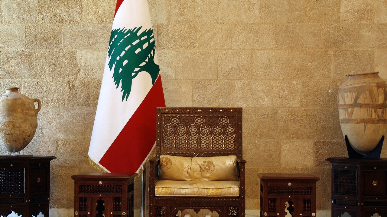 LEBANON-POLITICS-UNREST-PRESIDENT The Lebanese presidential seat is seen in front of a national flag at the "Salle des Ambassadeurs" (Room of the ambassadors) at the presidential palace in Baabda on May 22, 2008. Lebanon's parliament speaker Nabih Berri has formally summoned lawmakers to elect army chief Michel Sleiman president on May 25, his office announced today. AFP PHOTO/PATRICK BAZ