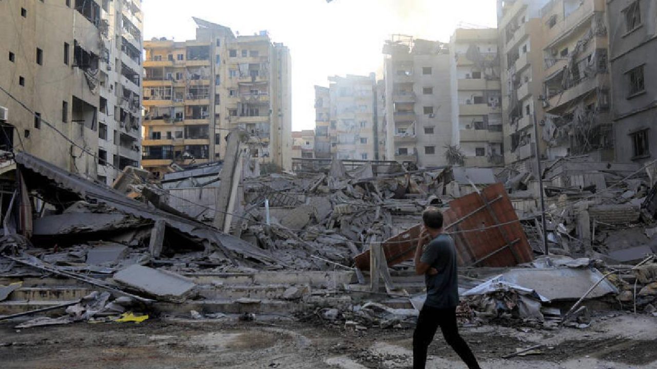 collapsed building in dahye