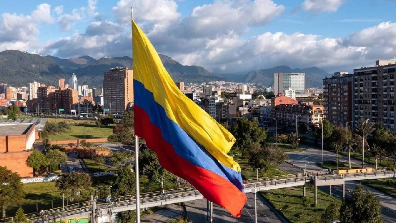 colombia flag raised